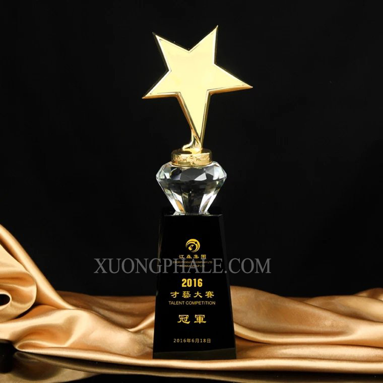 Xưởng-sản-xuất-pha-lê
